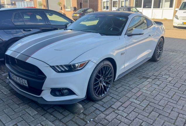 Ford Mustang GT 2015