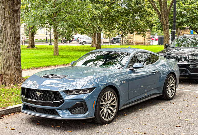 Ford Mustang GT 2024