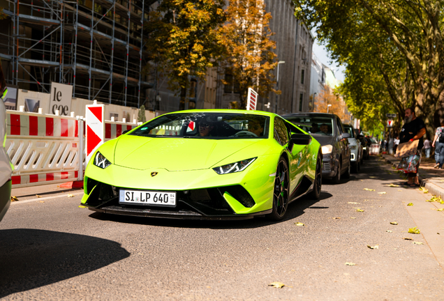 Lamborghini Huracán LP640-4 Performante