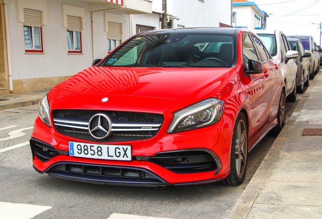 Mercedes-AMG A 45 W176 2015