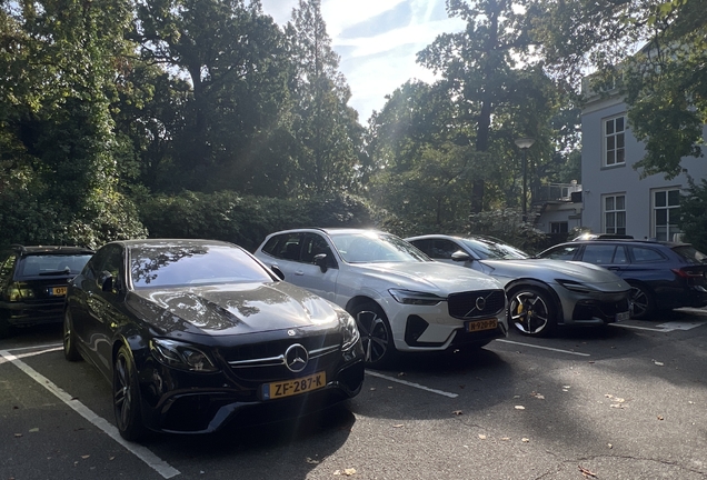 Mercedes-AMG E 63 S W213