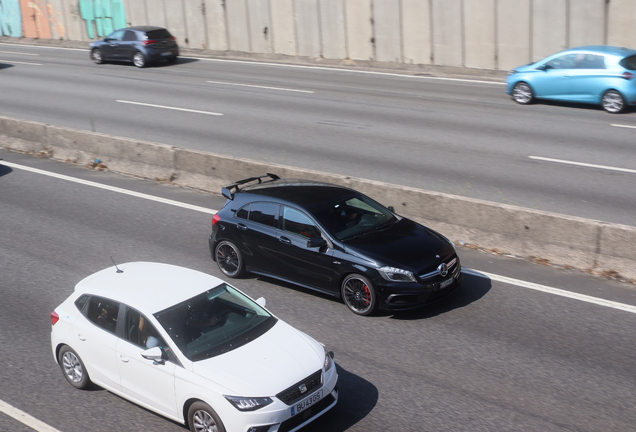 Mercedes-Benz A 45 AMG