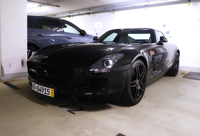 Mercedes-Benz SLS AMG