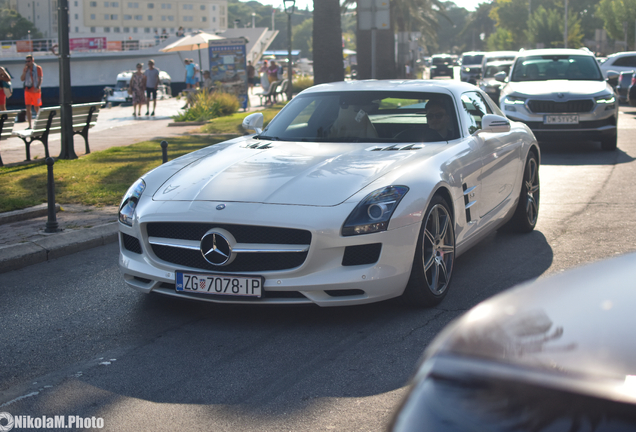 Mercedes-Benz SLS AMG