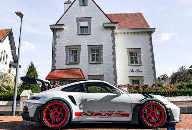 Porsche 992 GT3 RS MkI Weissach Package