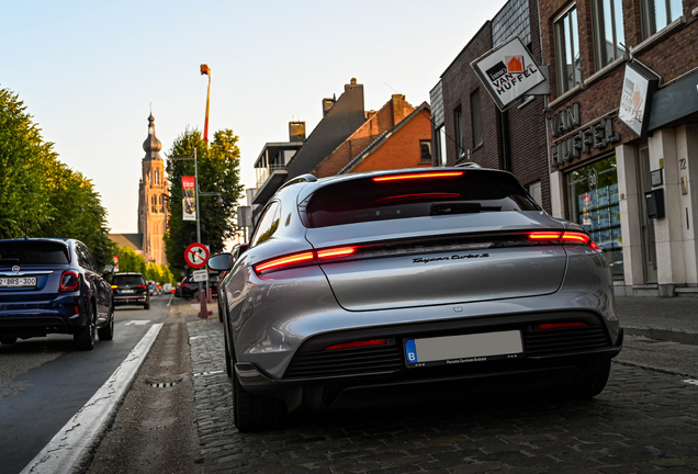 Porsche Taycan Turbo S Sport Turismo