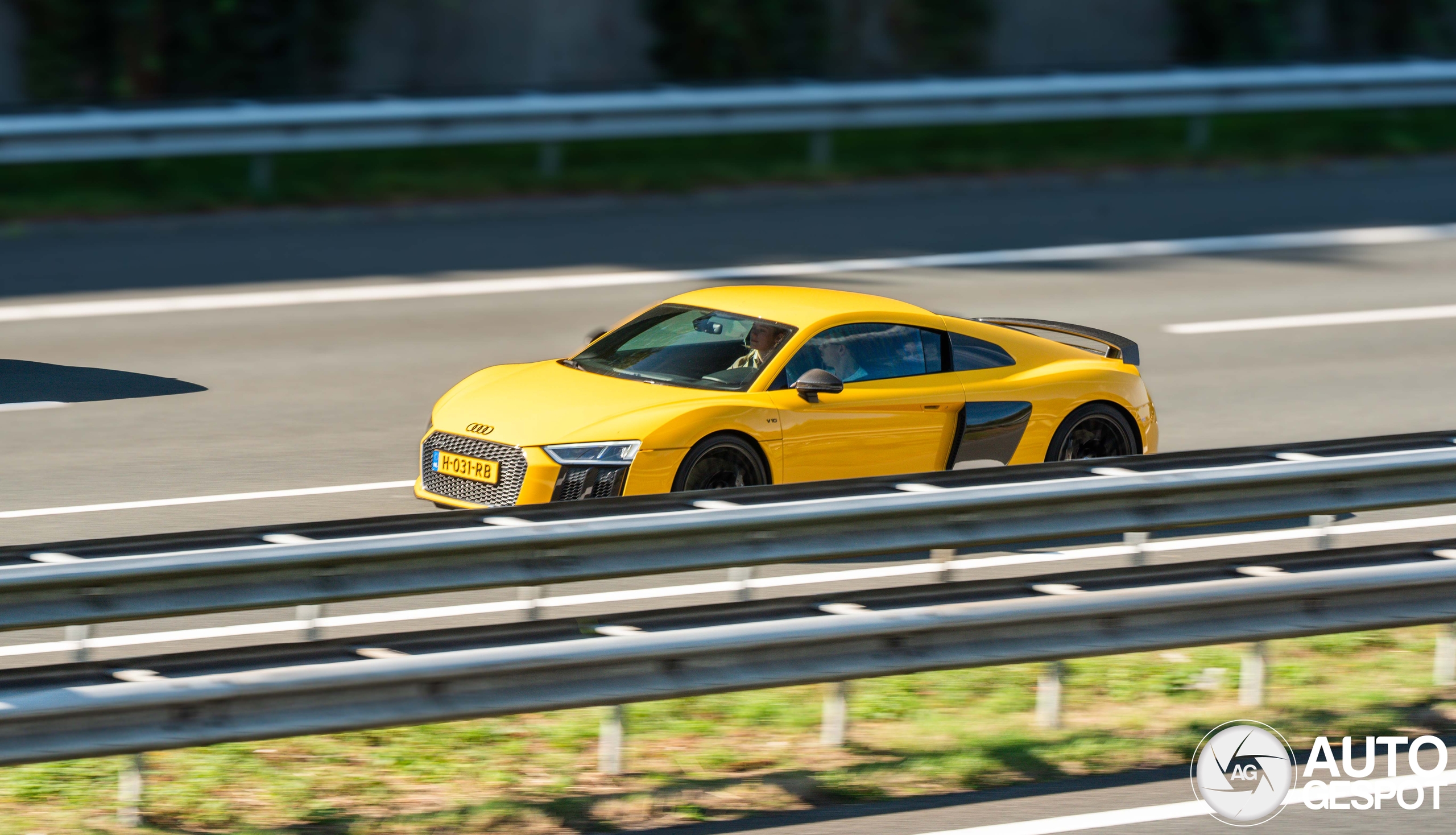 Audi R8 V10 Plus 2015