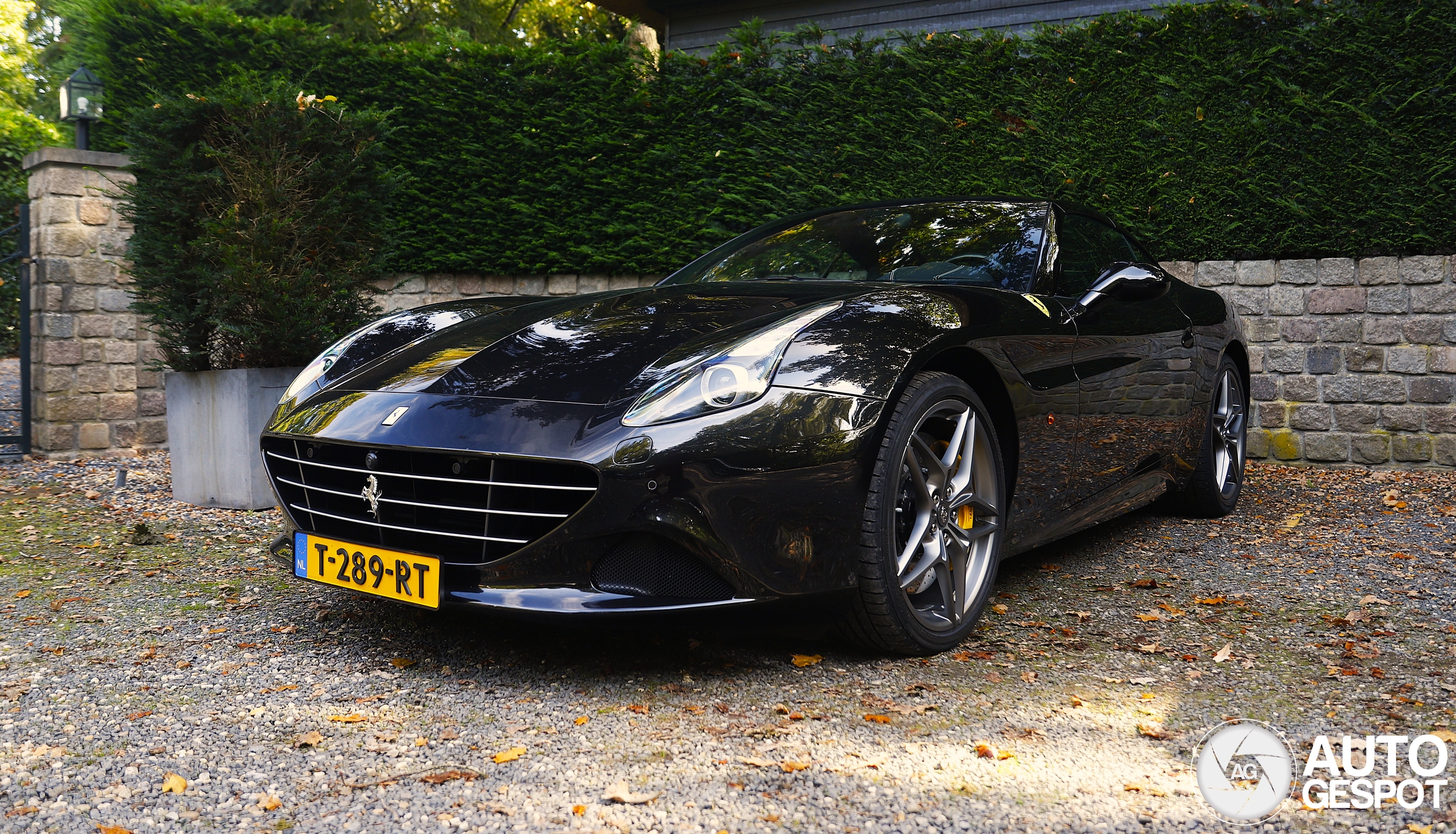 Ferrari California T