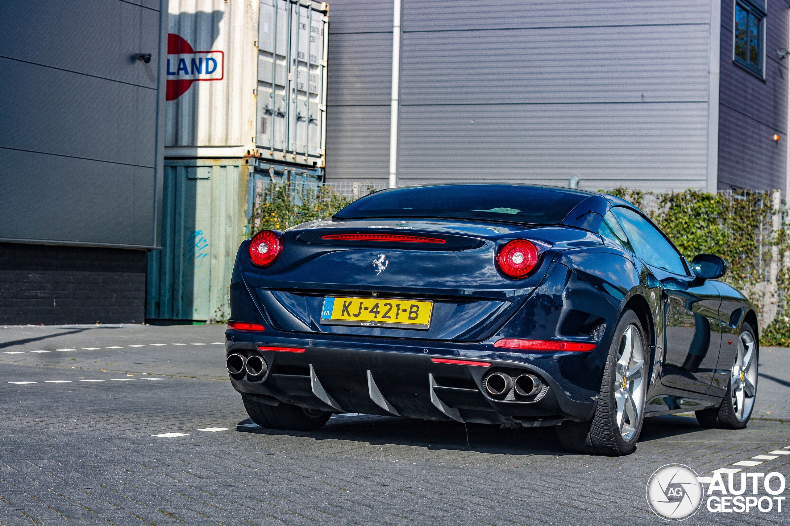 Ferrari California T