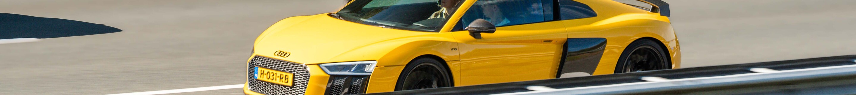 Audi R8 V10 Plus 2015