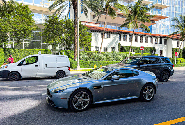Aston Martin V8 Vantage S