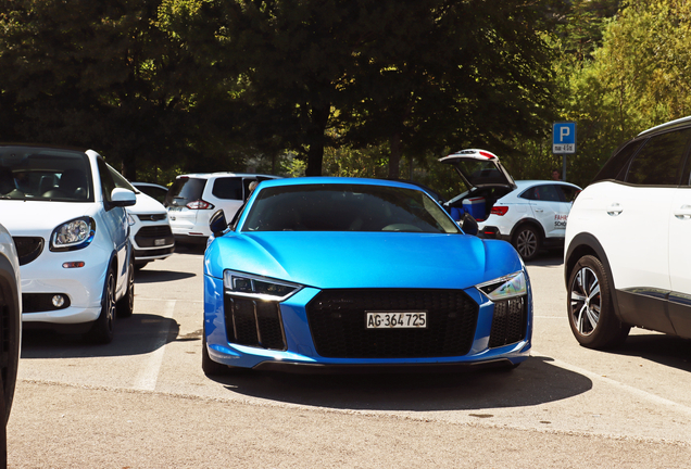 Audi R8 V10 Plus 2015