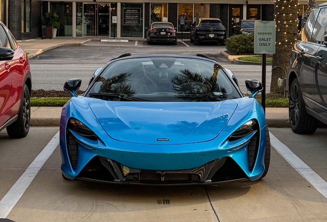 McLaren Artura Spider