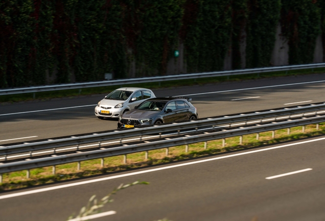 Mercedes-AMG A 45 S W177