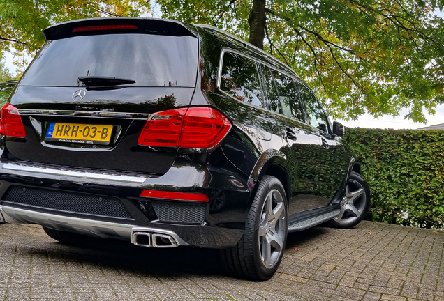 Mercedes-Benz GL 63 AMG X166