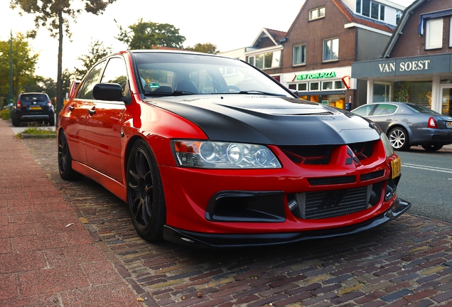 Mitsubishi Lancer Evolution VIII MR