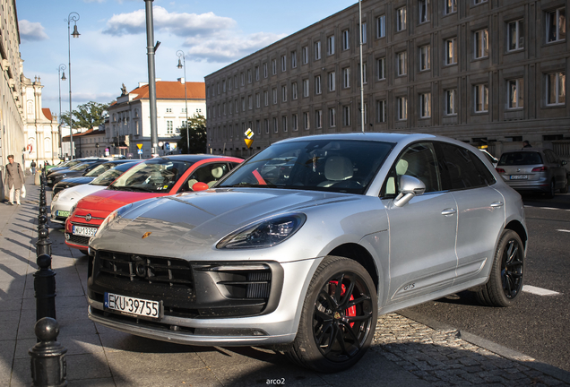 Porsche 95B Macan GTS MkIII