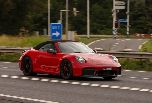 Porsche 992 Carrera 4 GTS Cabriolet MkII