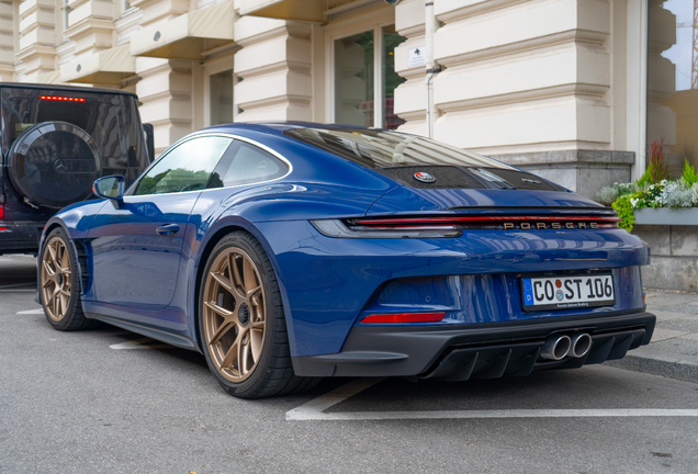 Porsche 992 S/T
