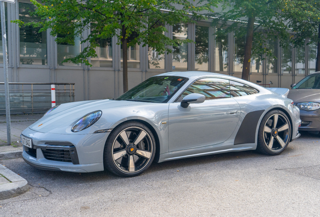 Porsche 992 Sport Classic