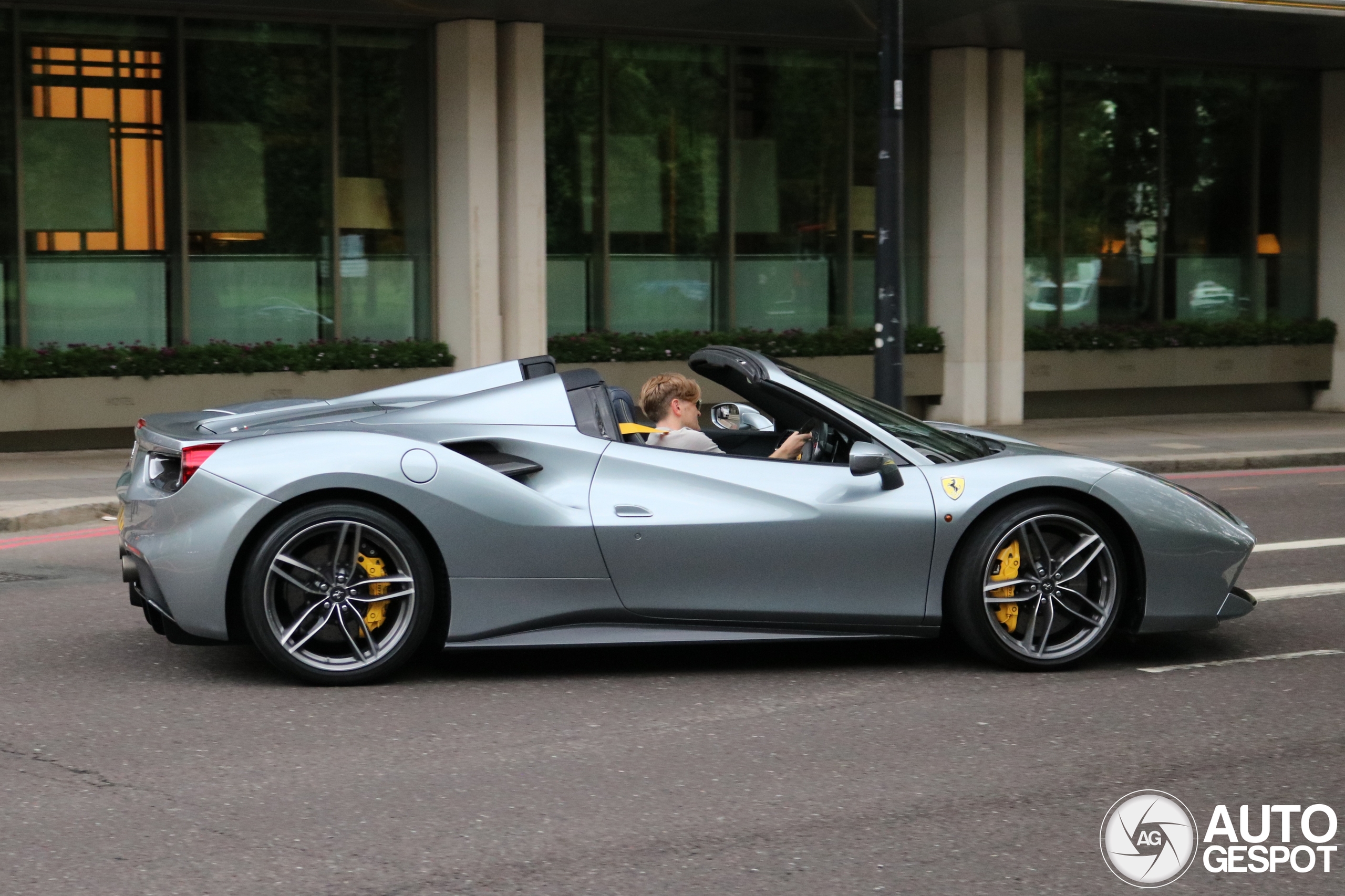 Ferrari 488 Spider