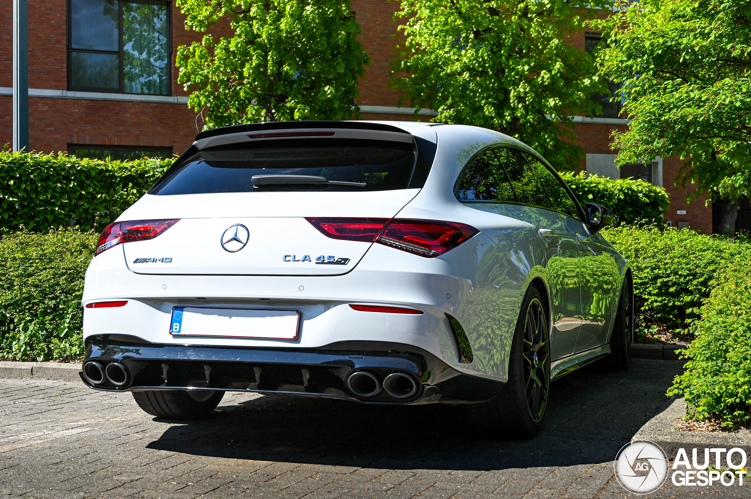 Mercedes-AMG CLA 45 S Shooting Brake X118