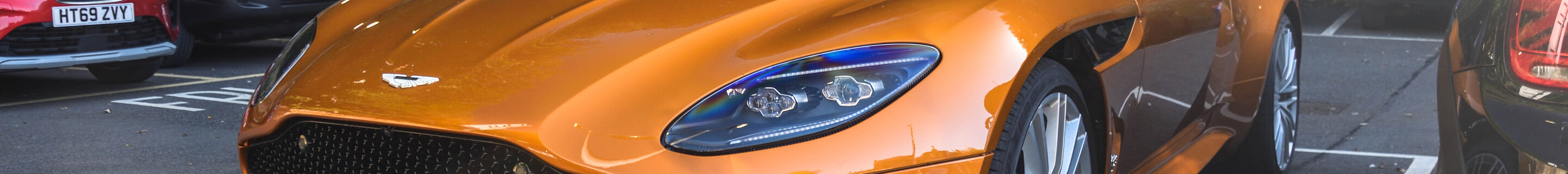 Aston Martin DBS Superleggera Volante