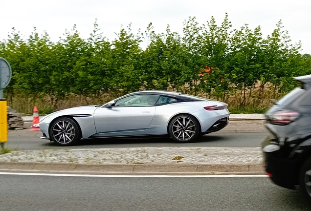 Aston Martin DB11