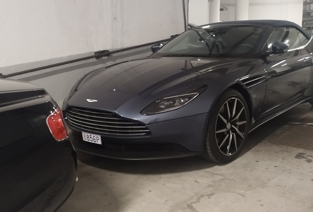 Aston Martin DB11 V8 Volante