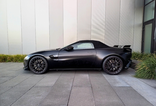 Aston Martin V8 Vantage Formula 1 Edition Roadster