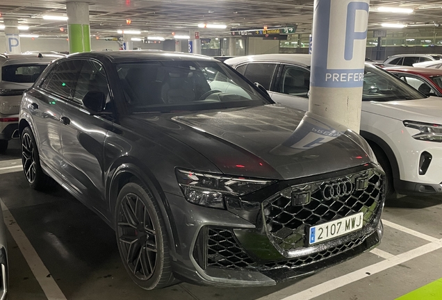 Audi RS Q8 2024