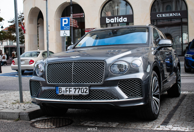 Bentley Bentayga V8 2021