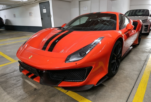 Ferrari 488 Pista