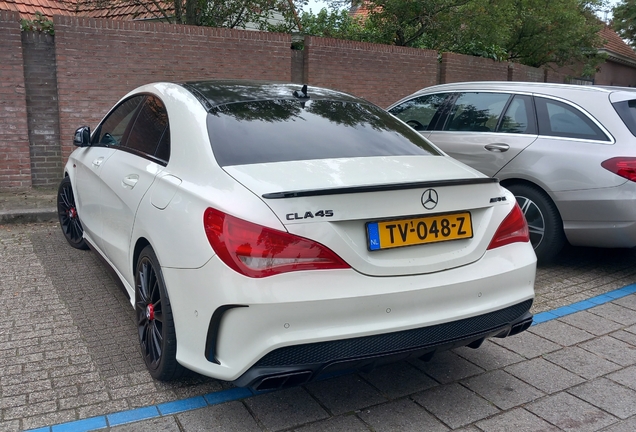 Mercedes-Benz CLA 45 AMG C117