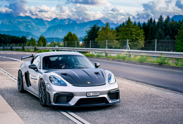 Porsche 718 Cayman GT4 RS Weissach Package