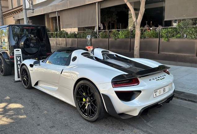 Porsche 918 Spyder Weissach Package