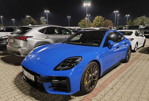Porsche 972 Panamera Turbo S E-Hybrid