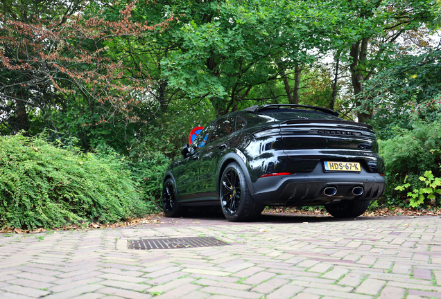 Porsche Cayenne Coupé Turbo E-Hybrid