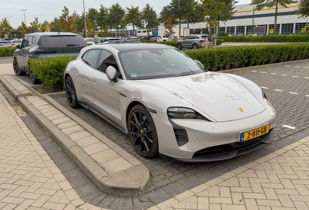 Porsche Taycan GTS Sport Turismo