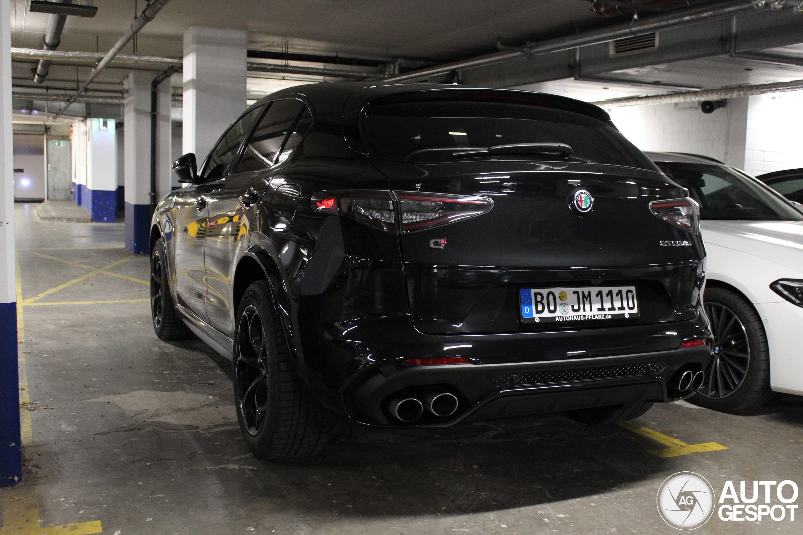 Alfa Romeo Stelvio Quadrifoglio 2023
