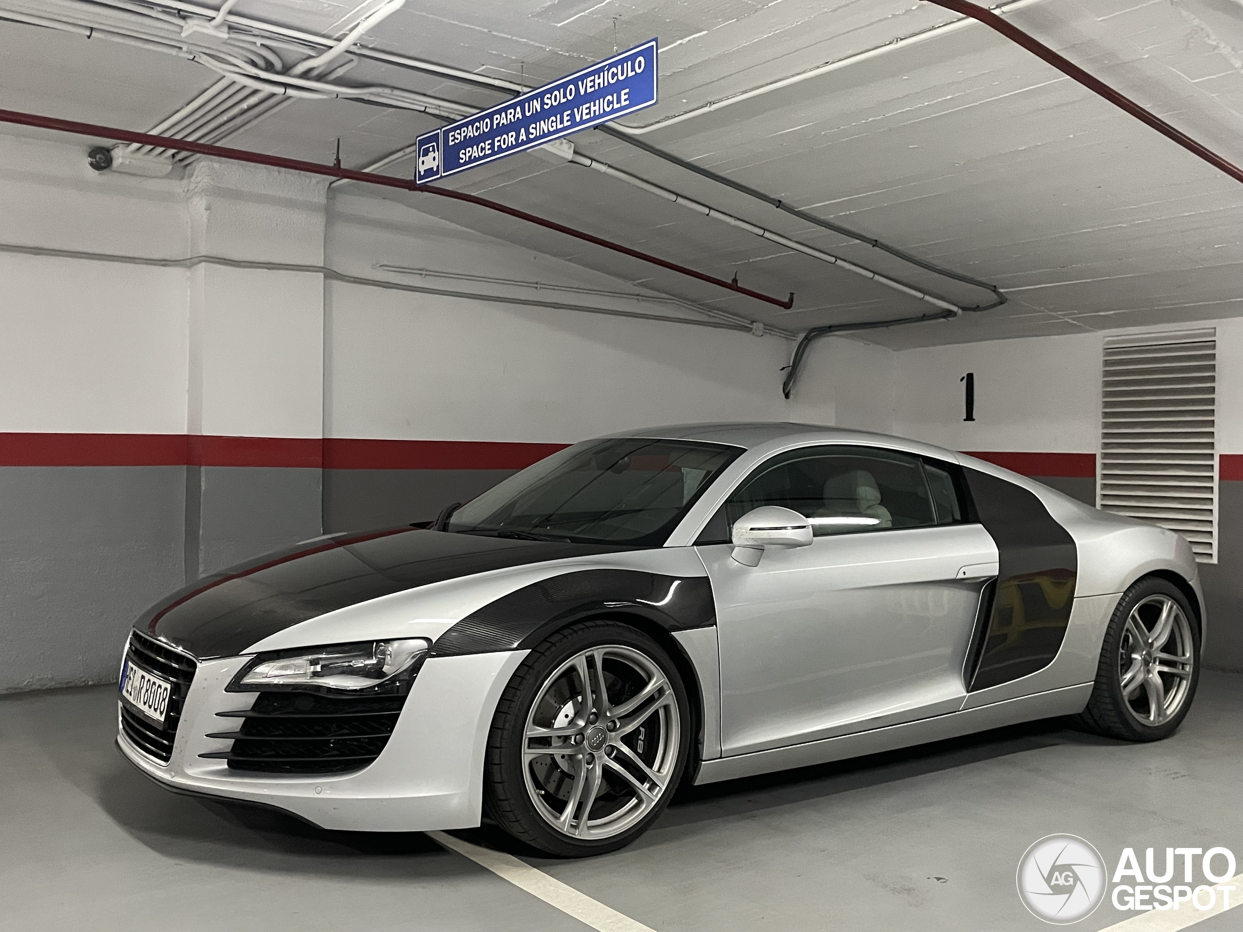Audi R8