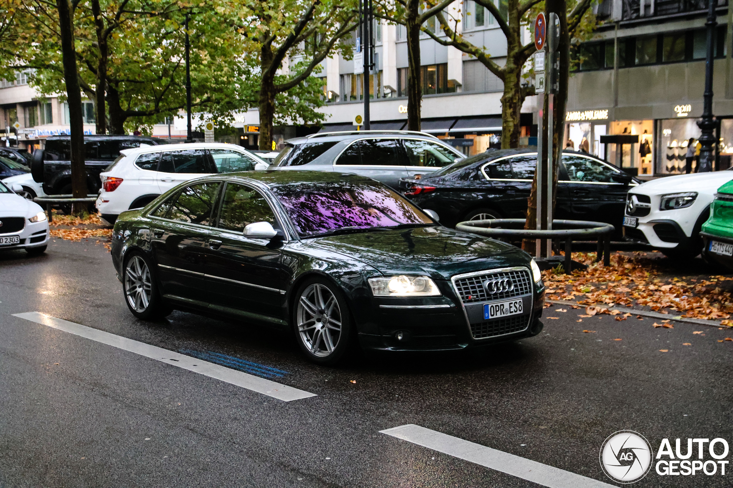 Audi S8 D3