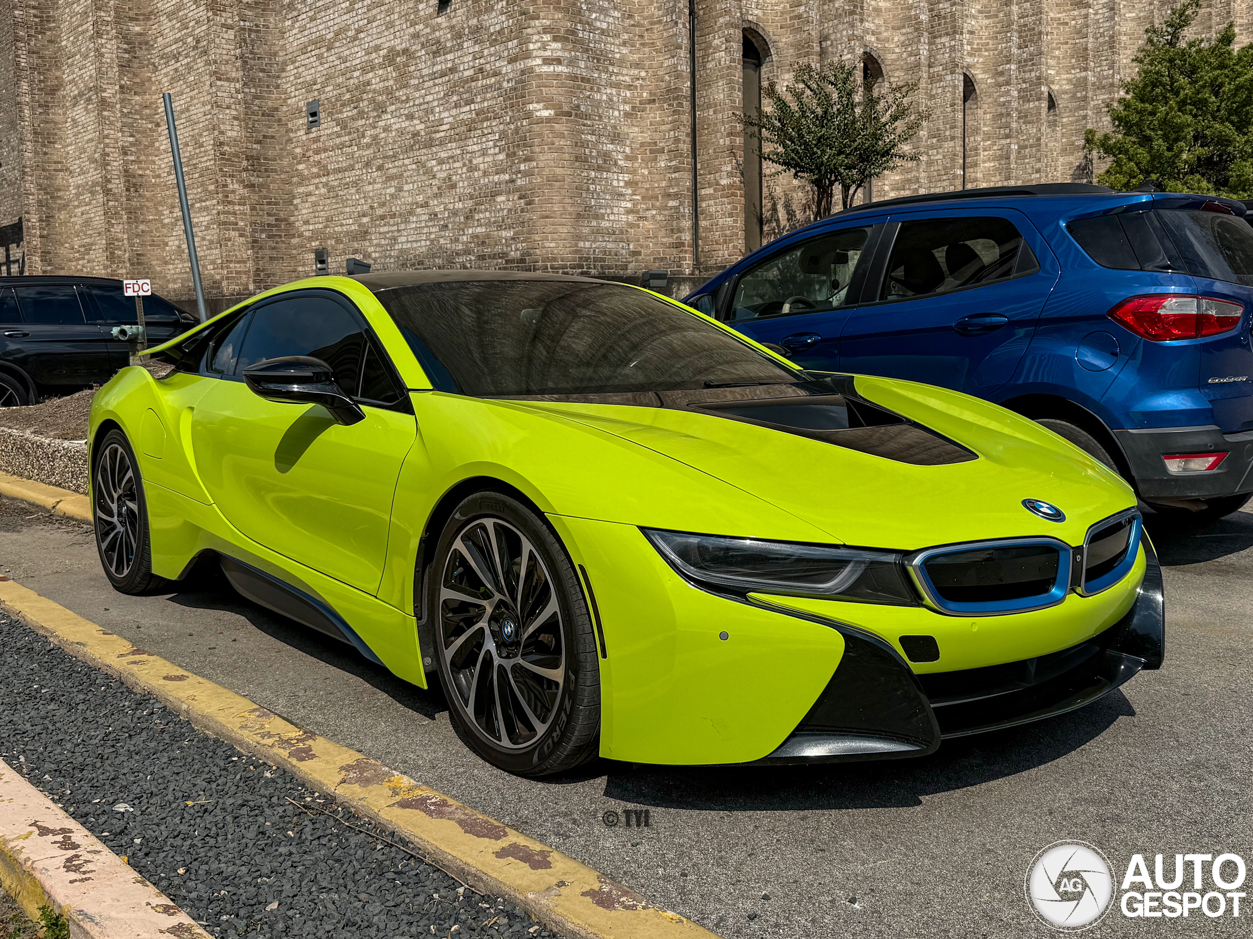 BMW i8