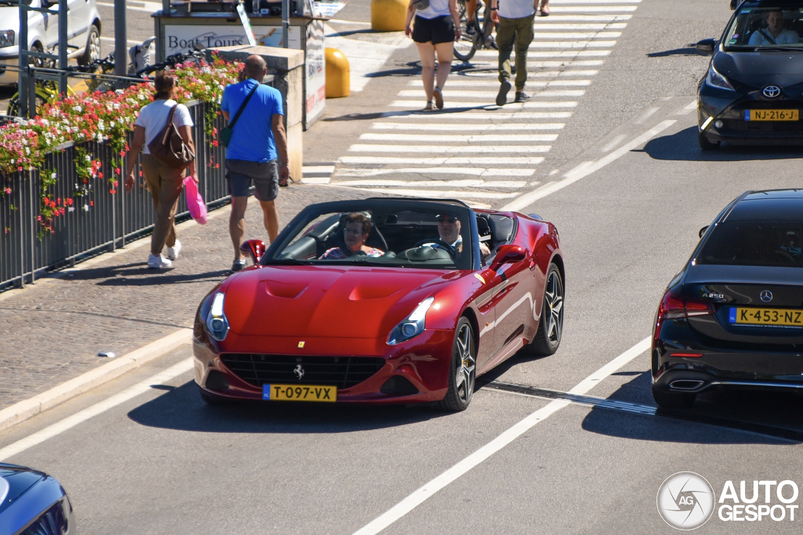 【未組立】Ferrari California T Ferrari California T - 04 October 2025 - Autogespot