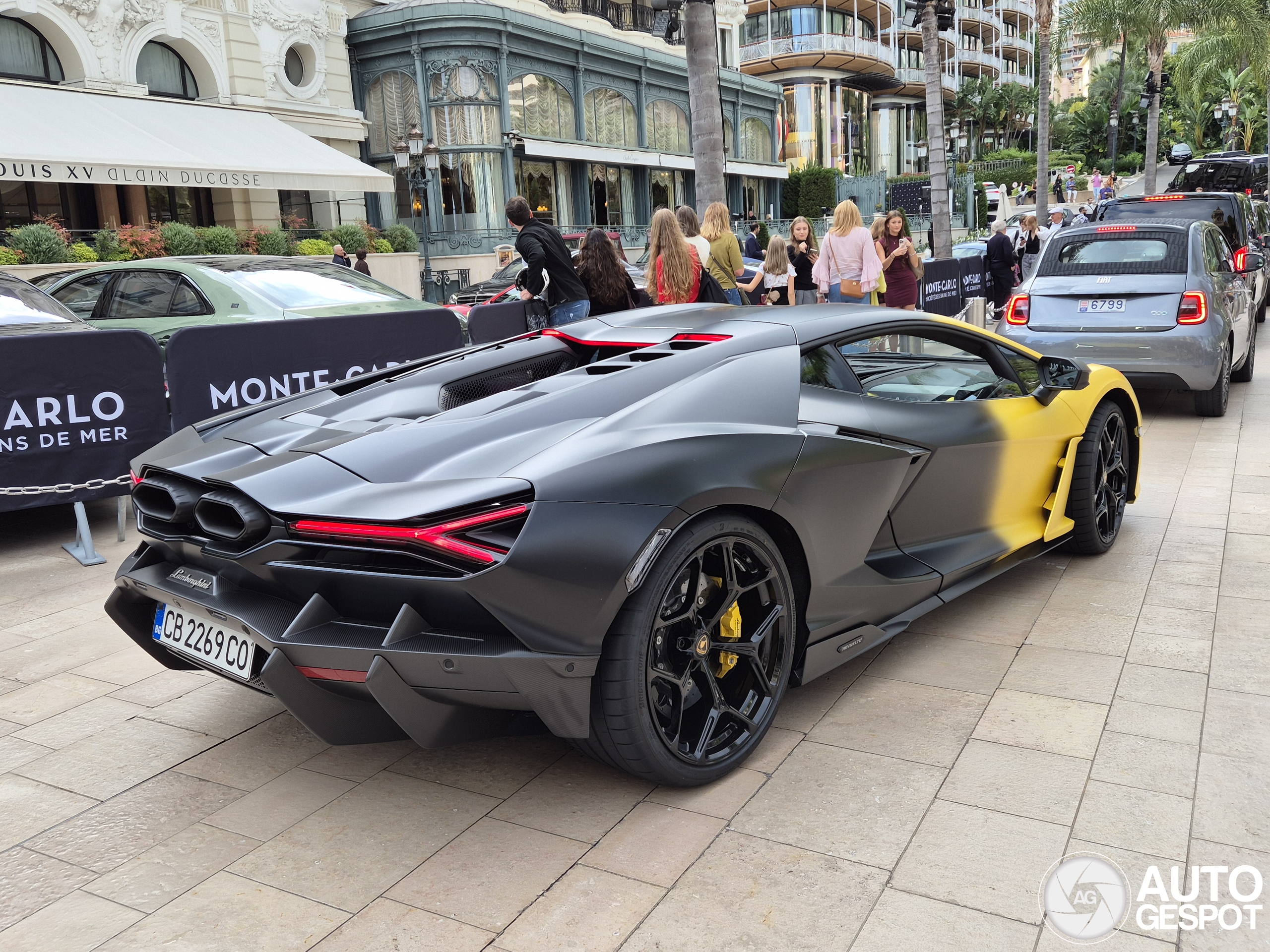 Lamborghini Revuelto