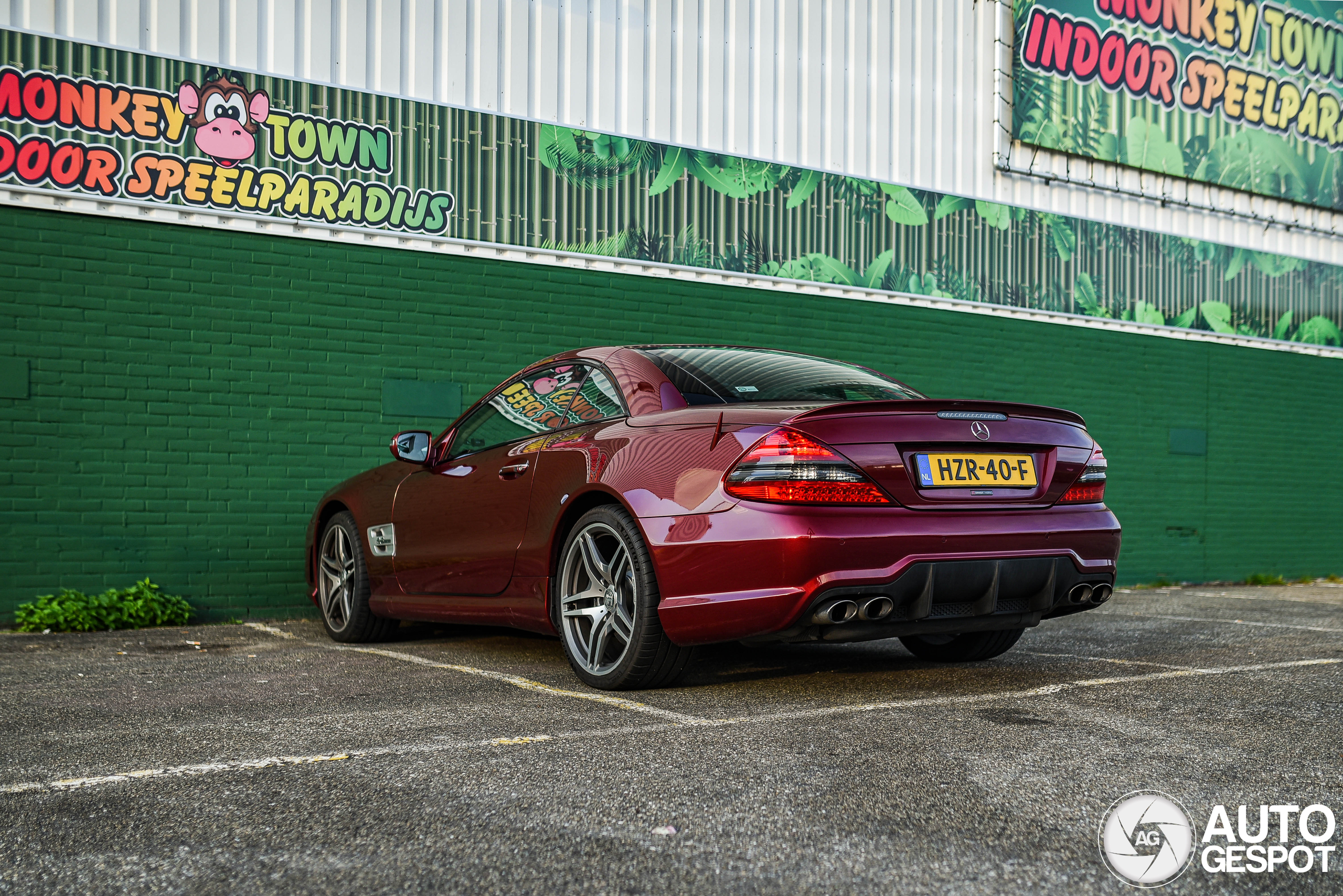 Mercedes-Benz SL 63 AMG