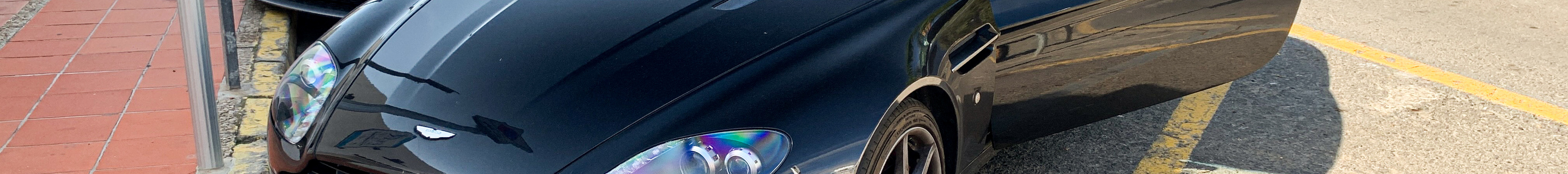 Aston Martin V8 Vantage