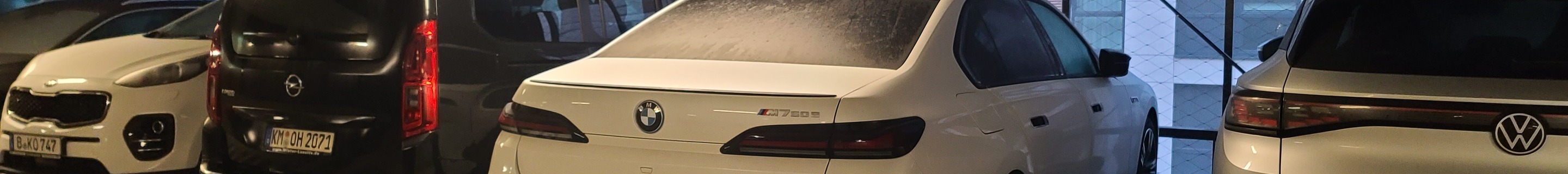 BMW M760e xDrive