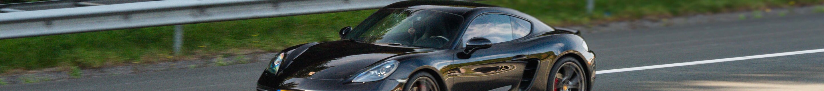 Porsche 718 Cayman S