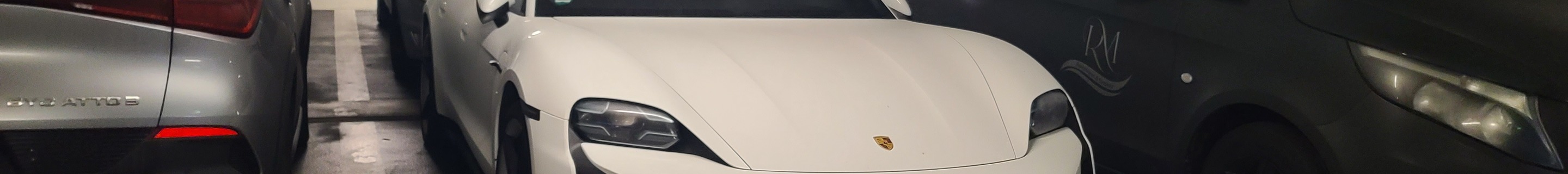 Porsche Taycan GTS Sport Turismo